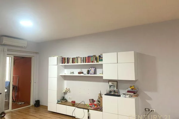 Apartment for rent in Tirana 2+1, In Part