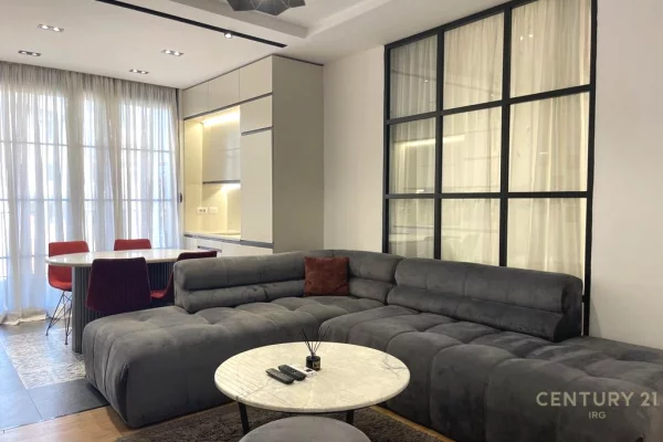 Shtepi me qera 2+1 ne Tirane - 650 Euro