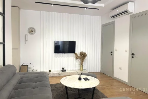 Shtepi me qera 2+1 ne Tirane - 650 Euro