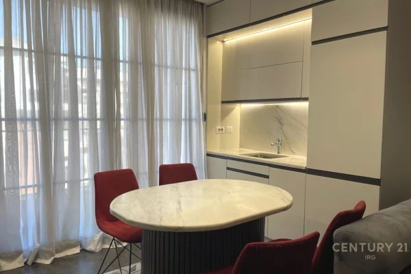 Shtepi me qera 2+1 ne Tirane - 650 Euro