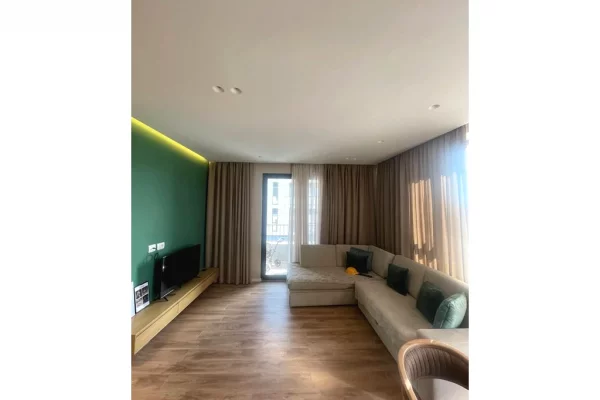 Shtepi me qera 2+1 ne Tirane - 900 Euro