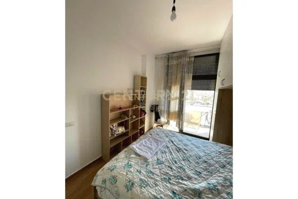 Shtepi me qera Apartament ne Tirane, 2+1, Mobilimi E mobiluar, Pagesa 600  Euro.