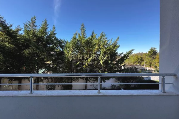 JAPIM ME QIRA HOTEL BAR RESTAURANT