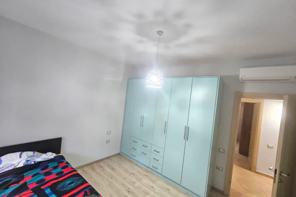 Shtepi me qera 2+1 ne Tirane - 650 Euro