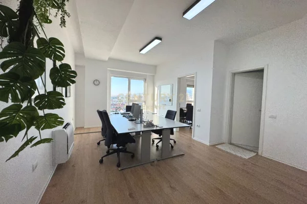 Shtepi me qera 2+1 ne Tirane - 650 Euro