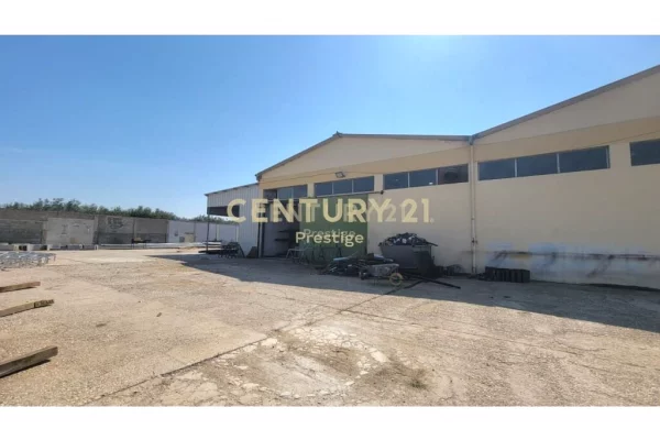 Truall ose Toke  ne Vlore - 670,000 Euro