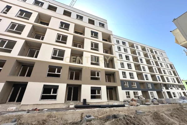 DUPLEX + POST PARKIMI NE SHITJE I VENDOSUR NE GOLEM!