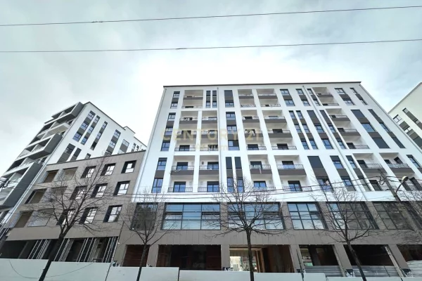 Shtepi ne shitje Apartament ne Tirane, 1+1, Mobilimi Bosh, pa mobiluar, Pagesa 128,000  Euro.