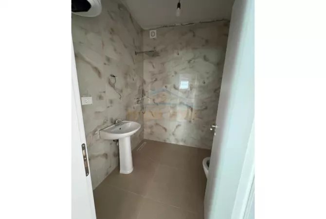 Shtepi ne shitje 2+1 ne Tirane - 130,000 Euro