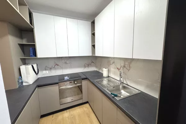 Shtepi ne shitje Apartament ne Tirane, 2+1, Mobilimi E mobiluar, Pagesa 149,999  Euro.