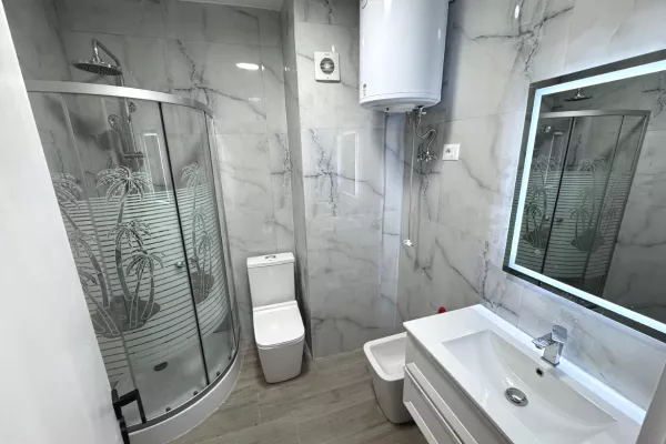 Shtepi ne shitje Apartament ne Tirane, 2+1, Mobilimi E mobiluar, Pagesa 149,999  Euro.