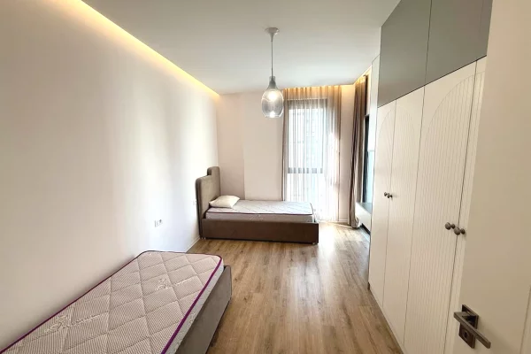 Shtepi me qera Apartament ne Tirane, 2+1, Mobilimi E mobiluar, Pagesa 800  Euro.