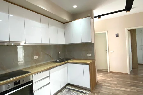 Shtepi me qera Apartament ne Tirane, 2+1, Mobilimi E mobiluar, Pagesa 600  Euro.