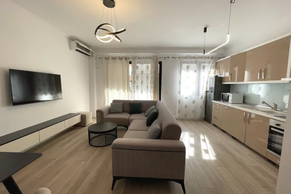 Casa in affitto 2+1 a Tirana - 800 Euro