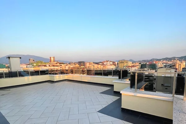 Shtepi me qera 2+1 ne Tirane - 1,509 Euro