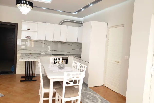 Shtepi me qera 1+1 ne Tirane - 600 Euro