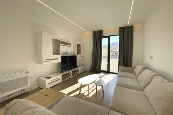 House for Rent 2+1 in Tirana - 1,100 Euro