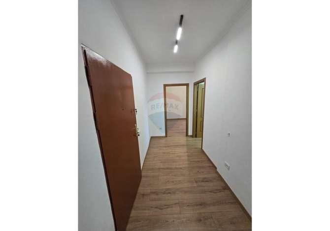 Shtepi ne shitje 1+1 ne Tirane - 90,000 Euro