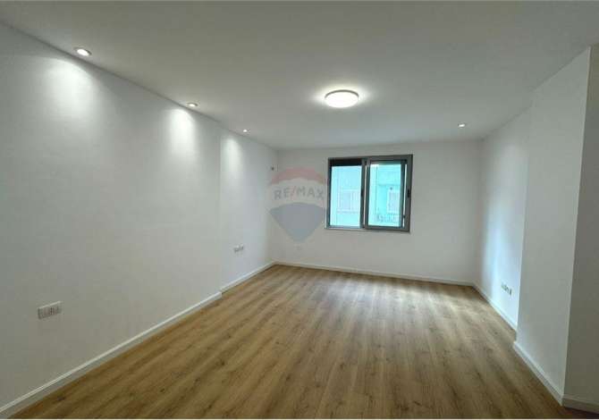 Shtepi ne shitje 2+1 ne Tirane - 175,000 Euro