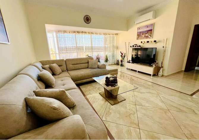 Shtepi ne shitje 3+1 ne Tirane - 260,000 Euro
