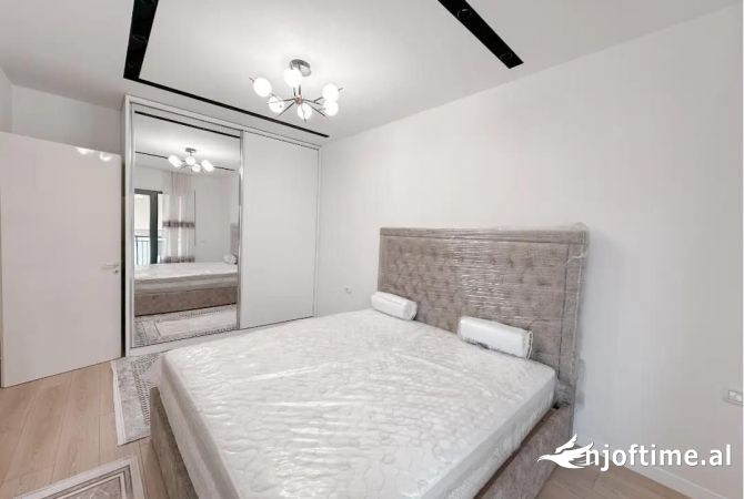 Shtepi me qera 3+1 ne Tirane - 1,000 Euro
