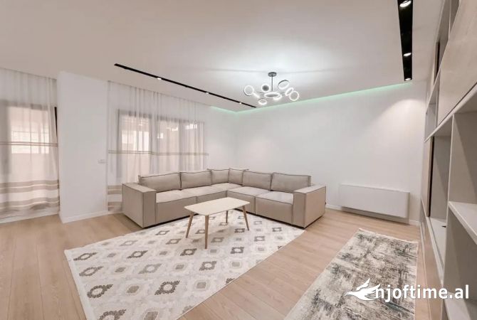 Shtepi me qera 3+1 ne Tirane - 1,000 Euro
