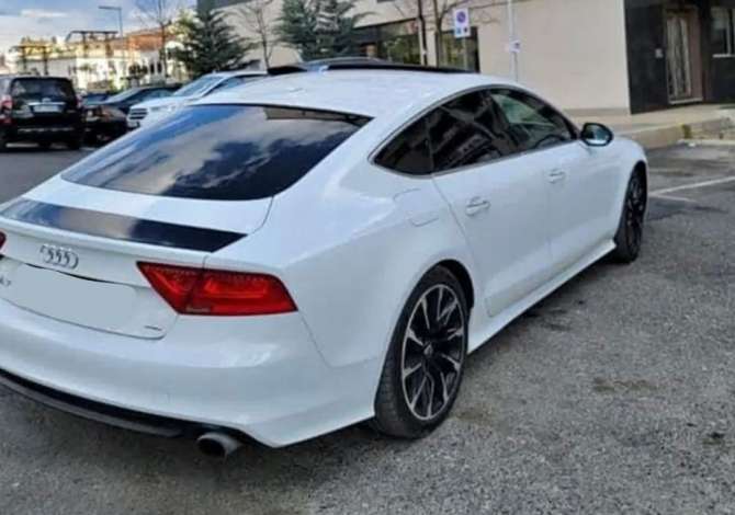 Noleggio Auto  a Tirana - 100 Euro