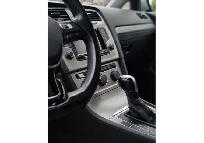 Makine me qera Golf 7 duke filluar nga 40 euro dita,Airoport Rinas