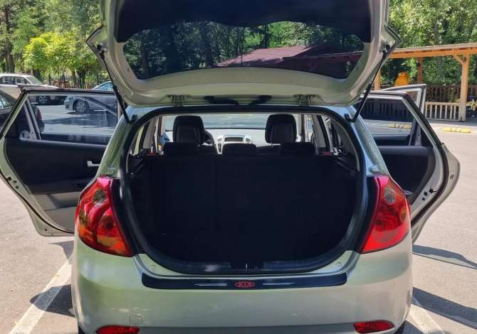 Jepet me qera makina KIA CEED 2010 duke filluar nga 35 euro