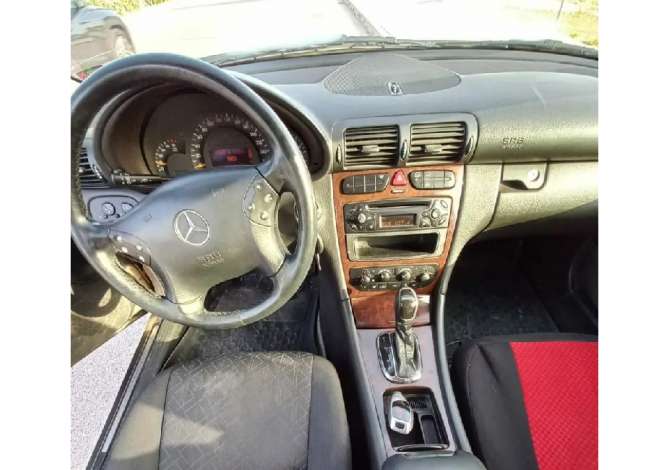 Noleggio Auto  a Valona - 35 Euro