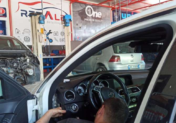 Auto Servis - ofron sherbime te ndryshme motorrike dhe xhenerike