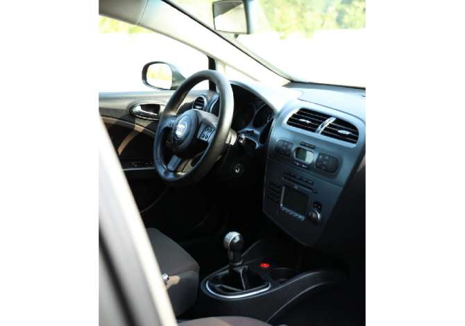 Jepet me qera Seat Leone duke filluar nga 25 euro dita