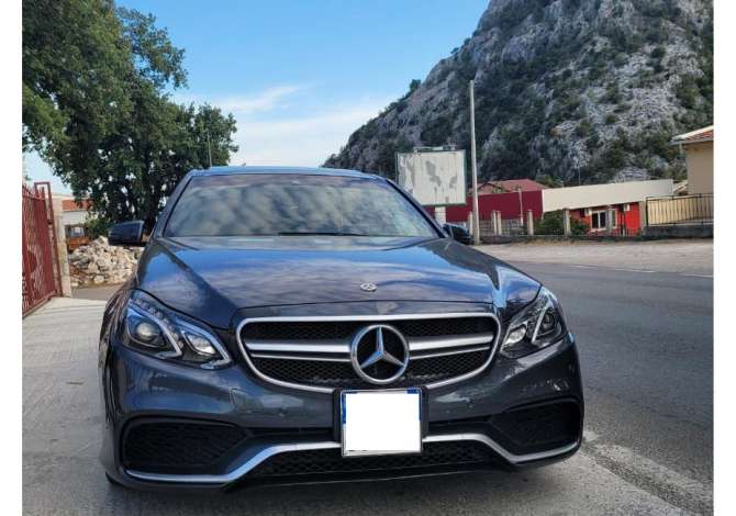 Car Rental in Kavaja - 100 Euro
