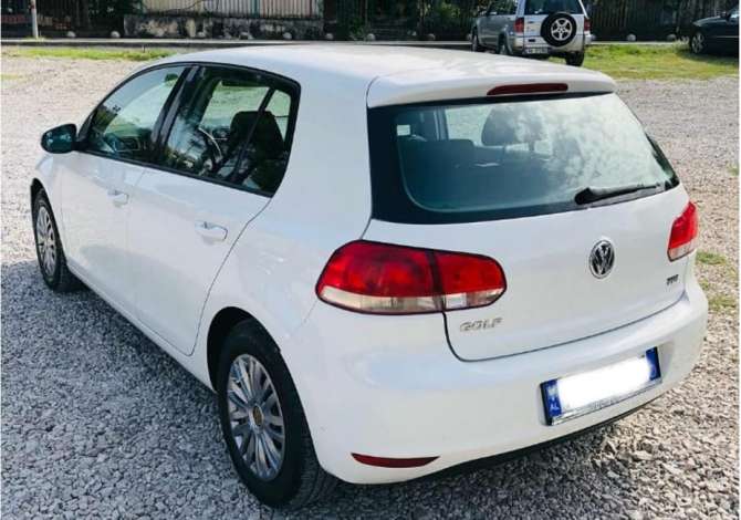 Jepet me qera Golf 6 duke filluar nga 45 euro dita