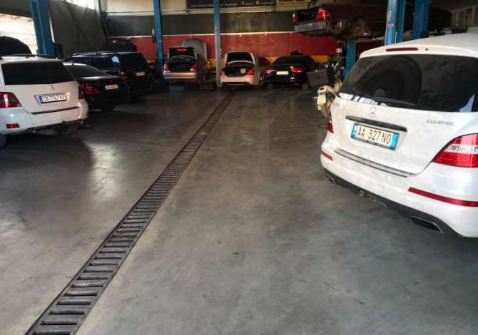 Auto servis ofron sherbime te ndryshme Xhenerike
