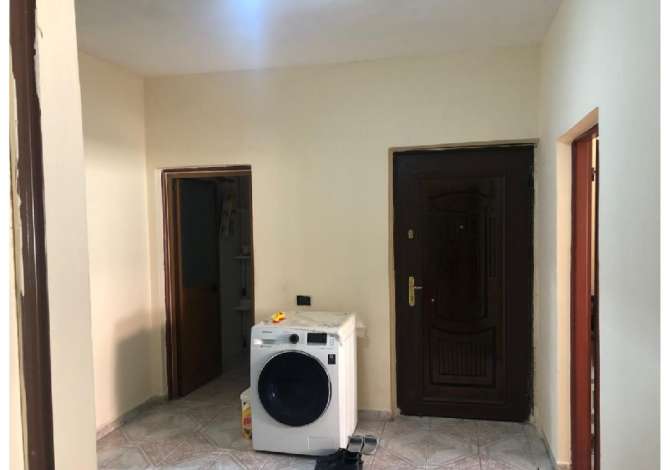 Shtepi ne shitje Apartament ne Lezhe, 3+1, Mobilimi E mobiluar, Pagesa 65,000  Euro.