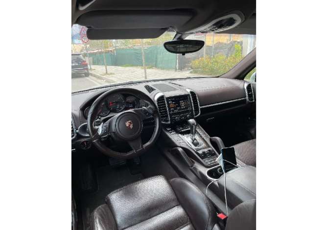 Makina me qera ne Tirane - 130 Euro