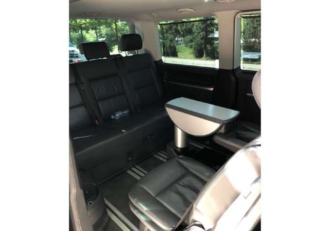 Jepet me qera Furgoni Volkswagen Multivan-T duke filluar nga 130 euro dita