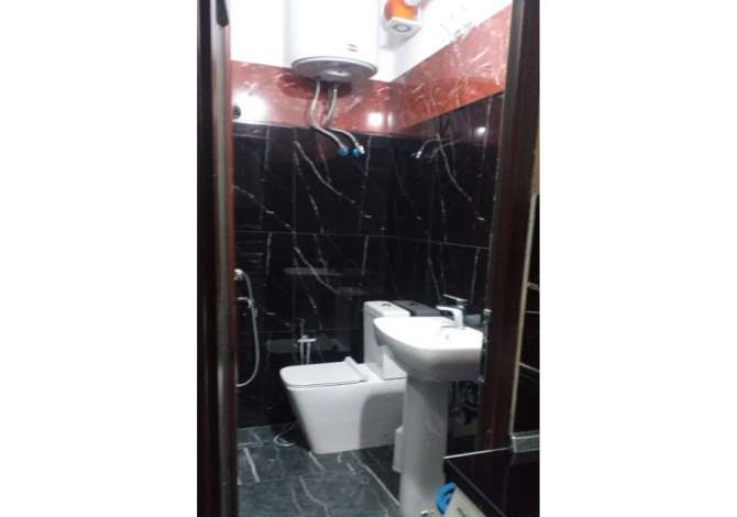 Shtepi me qera Apartament ne Tirane, Garsoniere, Mobilimi E mobiluar, Pagesa 350  Euro.