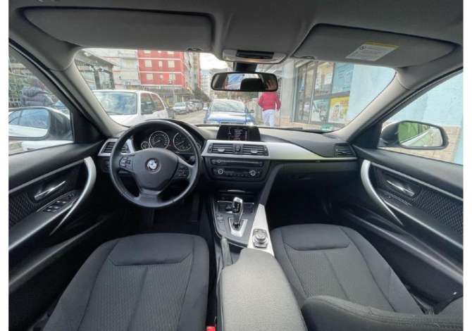 Jepet me qera Makina BMW Seria 3 duke filluar nga 70 euro dita