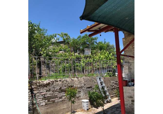 Shtepi ne shitje Shtepi Private ne Gjirokaster, 4+1, Mobilimi E mobiluar, Pagesa 150,000  Euro.