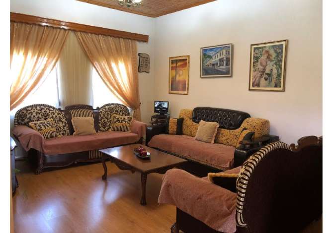 Shtepi ne shitje Shtepi Private ne Gjirokaster, 4+1, Mobilimi E mobiluar, Pagesa 150,000  Euro.