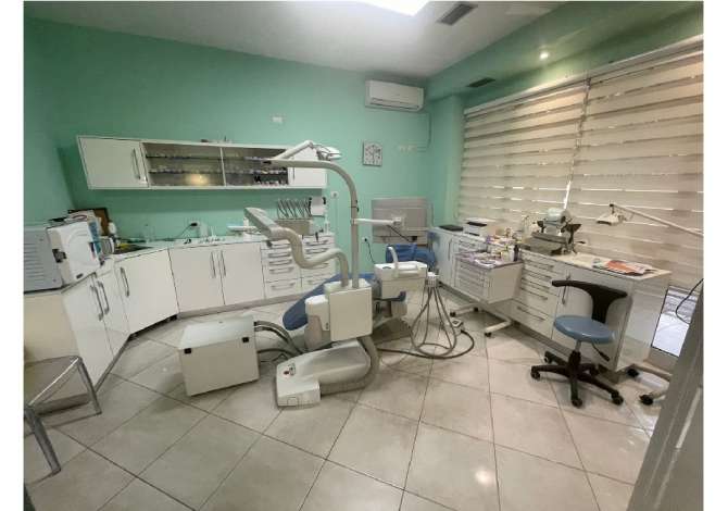 Pajisje biznesi ne shitje 1+1 ne Tirane - 7,000 Euro