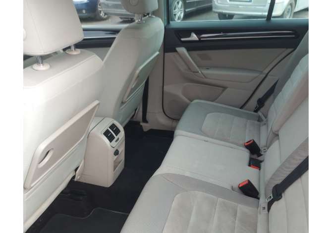 Jepet me qera Volkswagen Golf 7+ duke filluar nga 45 euro ne dite