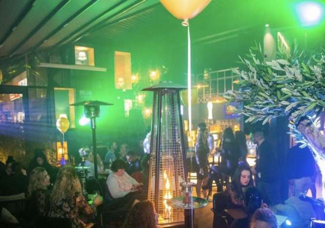 Njoftime Pune ne Tirane, Profesioni Kamarier/e  dhe Kuzhinier/e , Me eksperience, Pagesa Me Marreveshje.