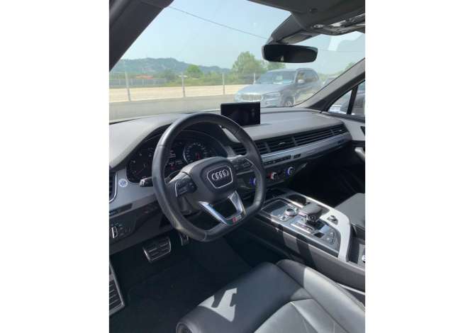 Jepet Me Qera Audi Q7 duke filluar nga 200 euro/dita