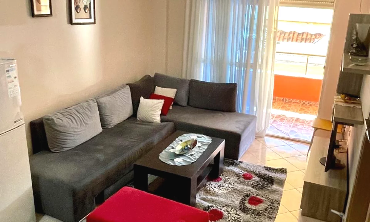 Shtepi me qera Apartament ne Tirane, 1+1, Mobilimi E mobiluar, Pagesa 38,000  Leke.