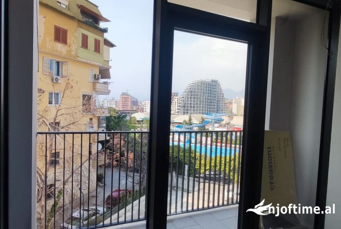 Business Property for Rent 3+1 in Tirana - 1,200 Euro