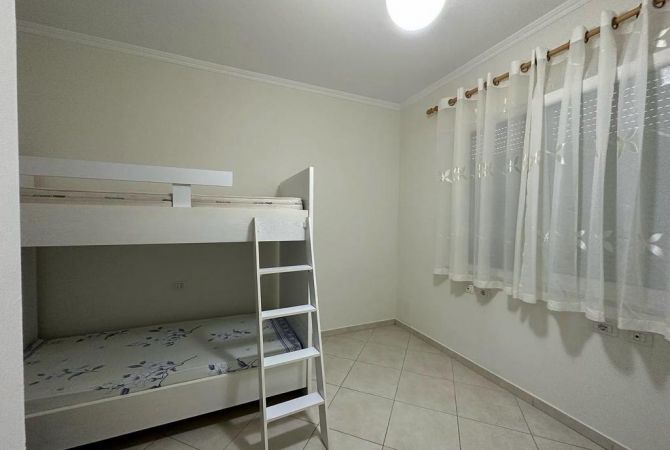 Shtepi me qera 2+1 ne Tirane - 600 Euro