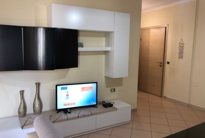 Shtepi me qera 1+1 ne Tirane - 500 Euro